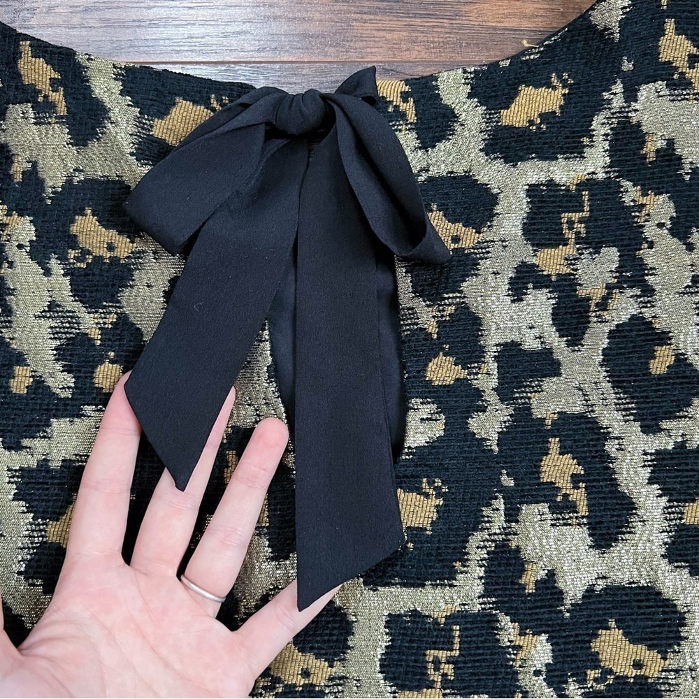 Hutch • Anthro Leopard Top metallic brocade gold black boxy bow neck - Picture 10 of 10